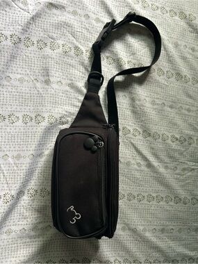 2000s Mickey Mouse Fanny Pack with Front Zip Pocket